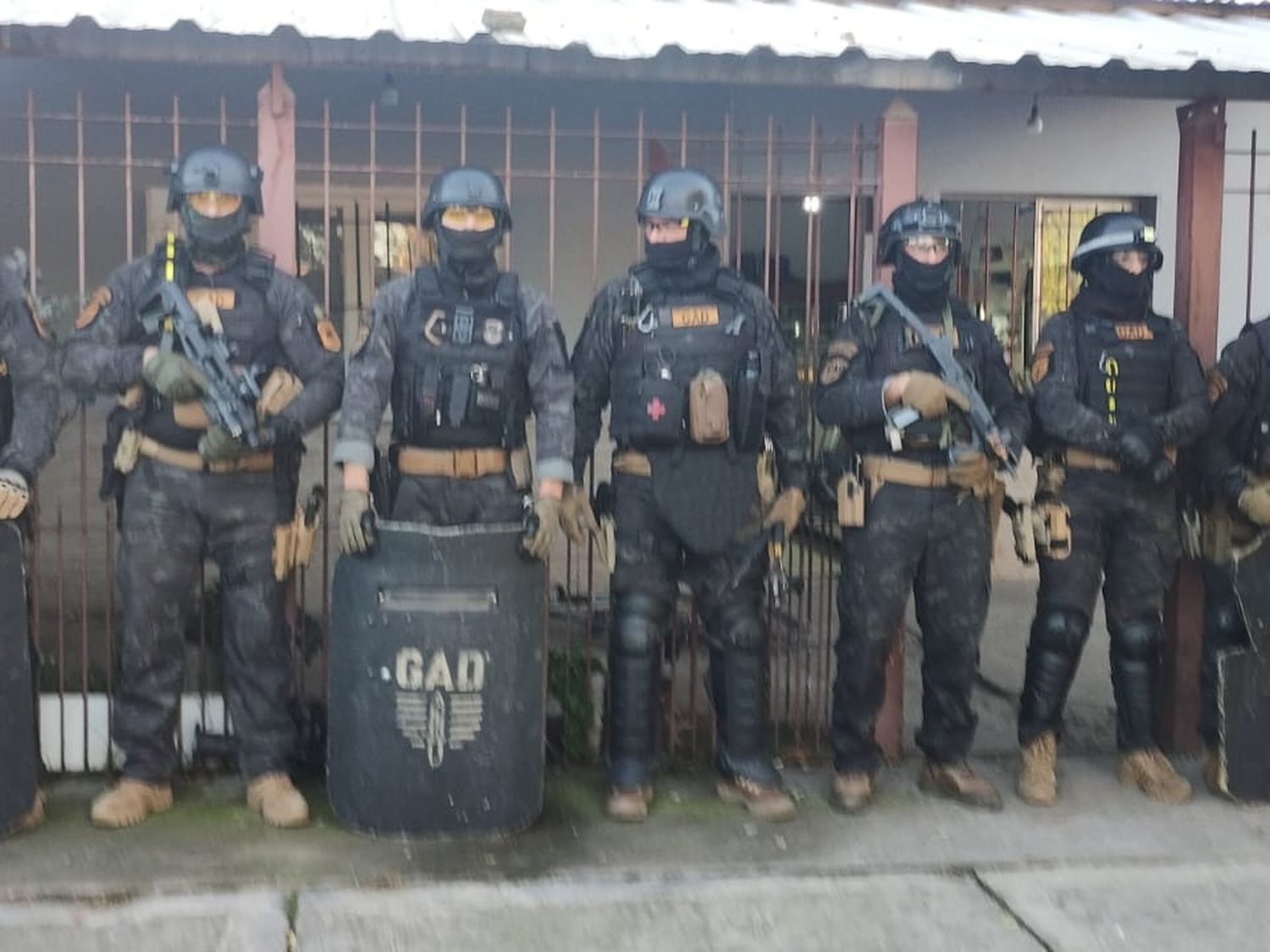 . Gracias a la geolocalización del celular robado, la policía logró dar con el domicilio y concretar el operativo.