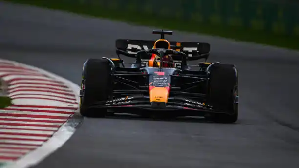 Verstappen domina en México