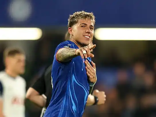 Enzo Fernández le dio el triunfo a Chelsea