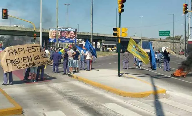La Matanza: Trabajadores de Rapistand cortaron la Ruta 3 en reclamo del pago de salarios