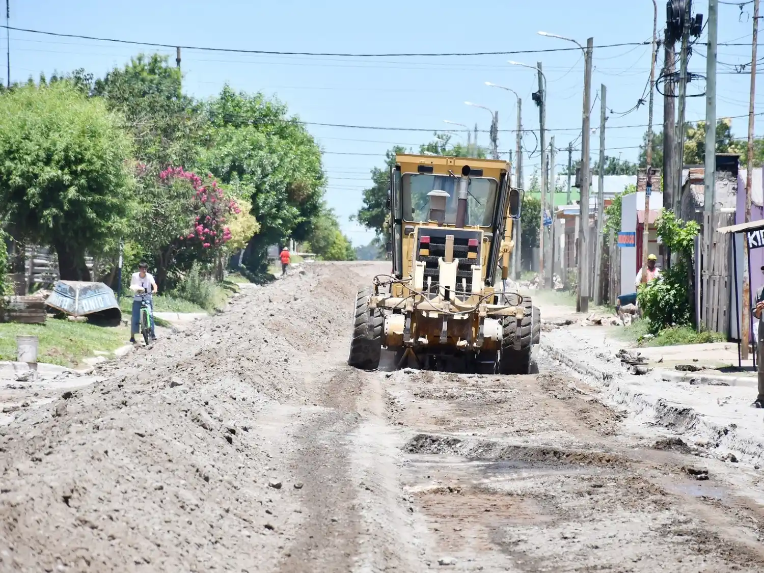 Comenzaron los trabajos de repavimentación de calle Juventud Unida en Benito Legerén