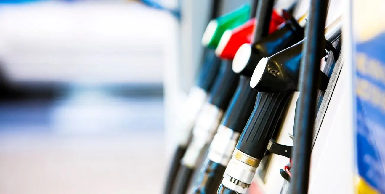 Oficializaron aumentos en impuestos a los combustibles que impactarán en los precios, ¿desde cuándo?