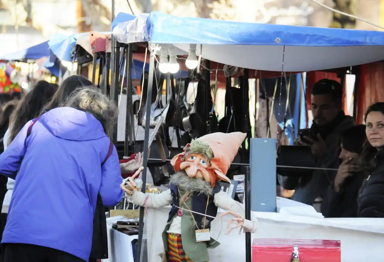 Artículos con inscripciones de Tandil, lo más buscado por los turistas