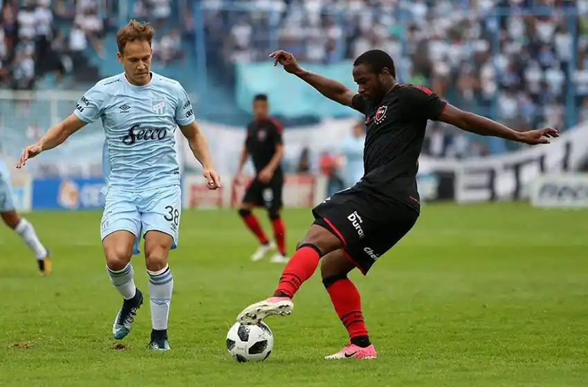 Leal viajará a Brasil y De Felippe podría repetir equipo