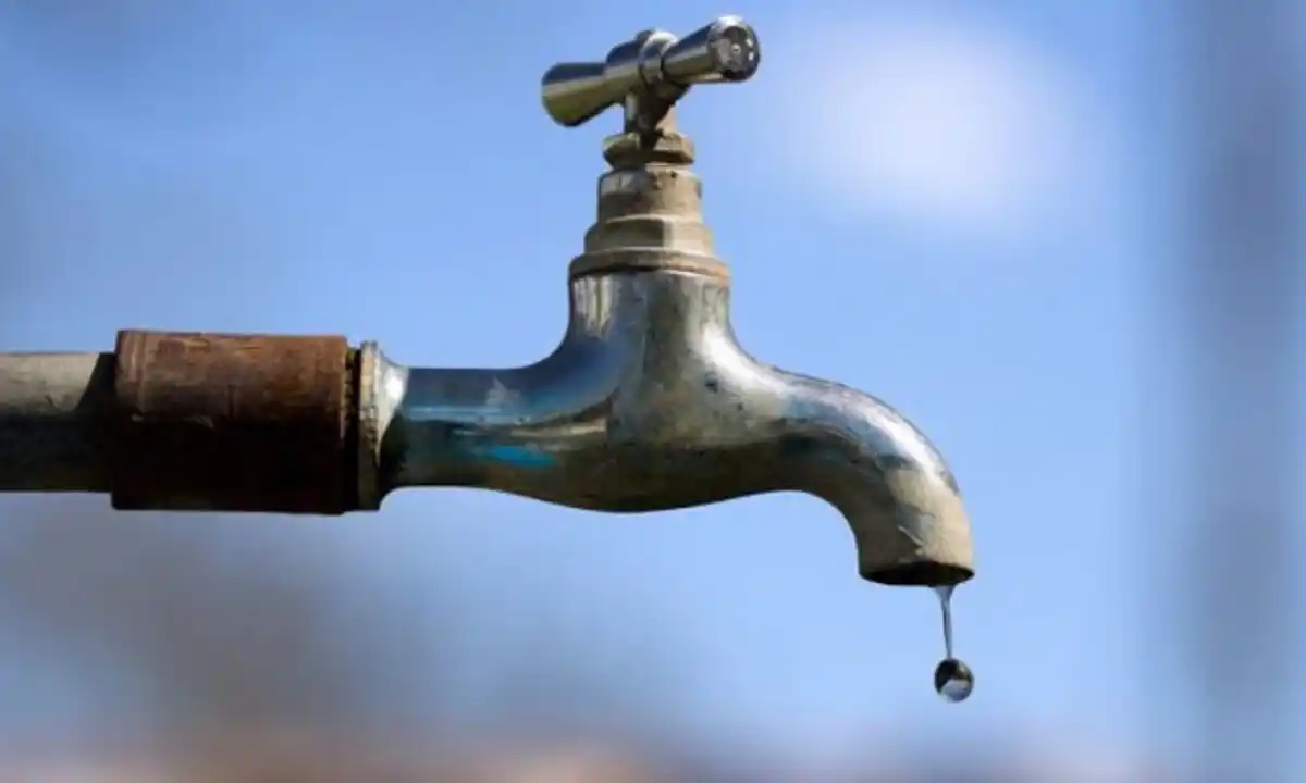 Bahía Blanca sin agua y con clases suspendidas