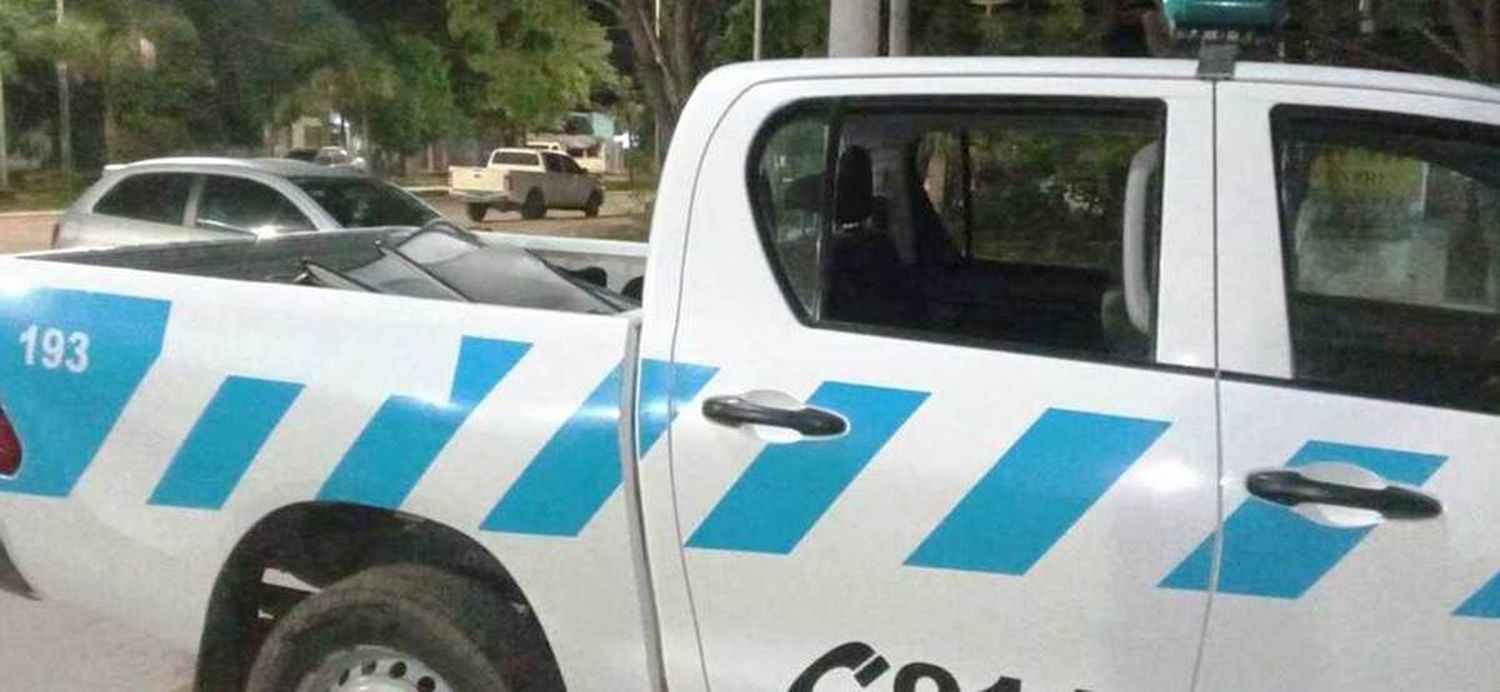 Una mujer policía resultó con lesiones graves
al intentar disuadir a un grupo de originarios