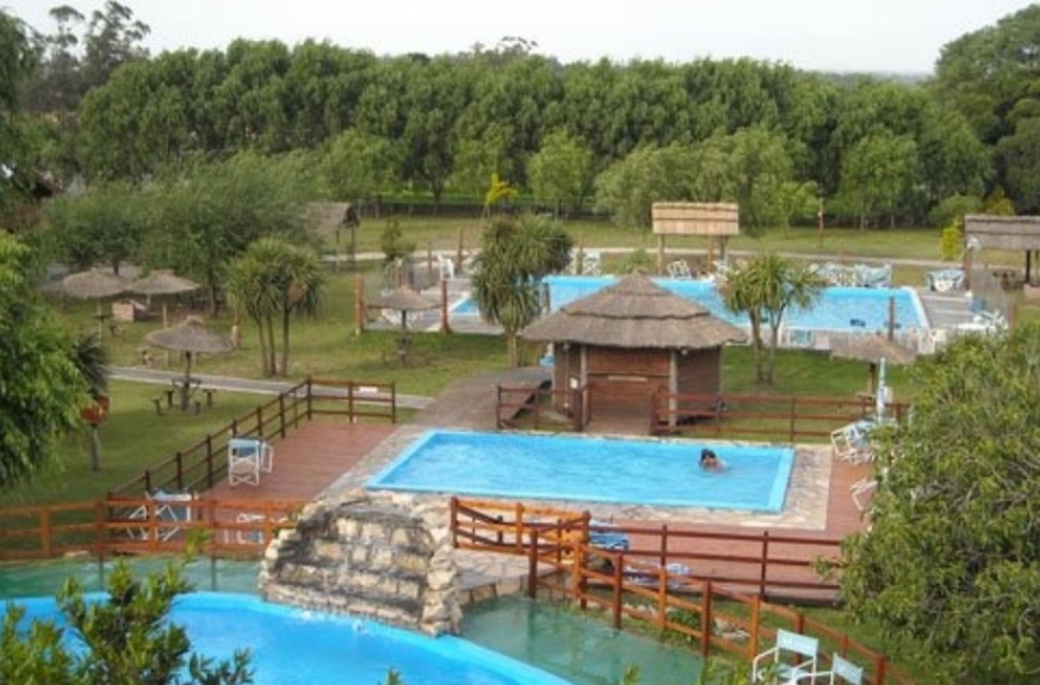 Encontraron a una anciana muerta en la pileta de un camping de Mar del Plata