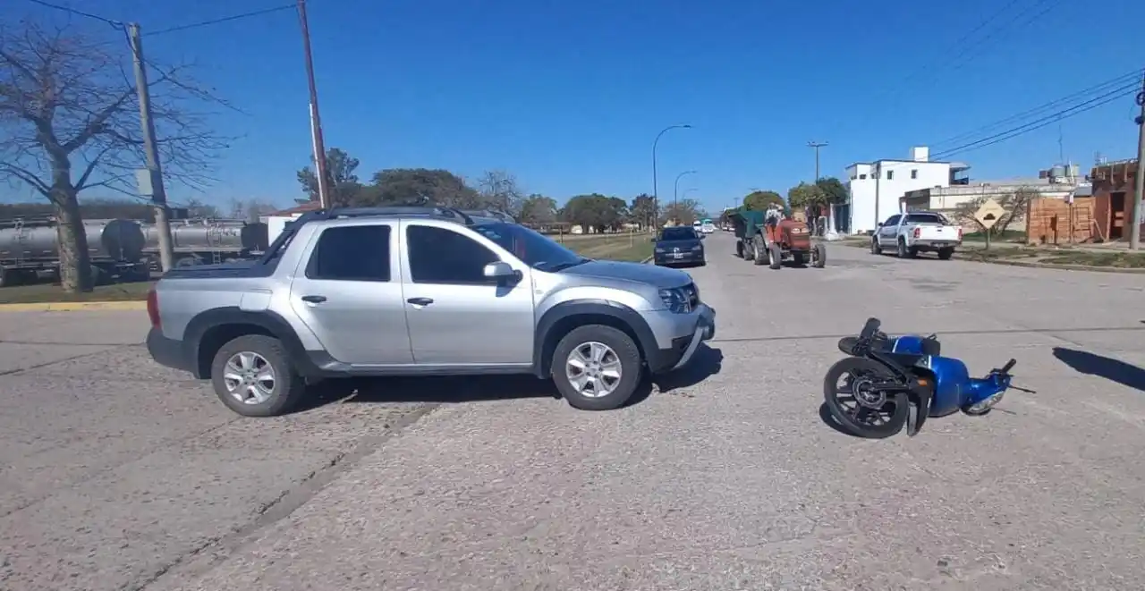 Freyre: una mujer y un bebé, lesionados en accidente