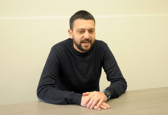 Manazzoni pidió la presencia de Della Maggiora en el Concejo por los constantes robos de cables