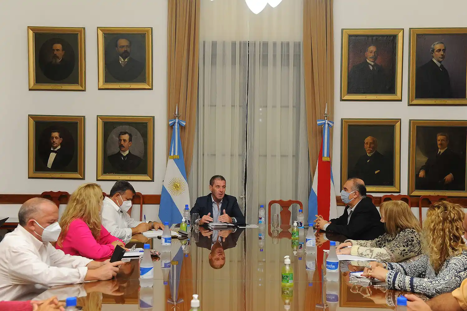 El gobierno ofreció un aumento escalonado del 35% para los docentes