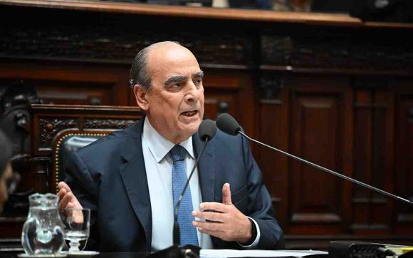 Caso Libra: Por la muerte del Papa se suspendió la interpelación a Francos y la creación de una Comisión Investigadora