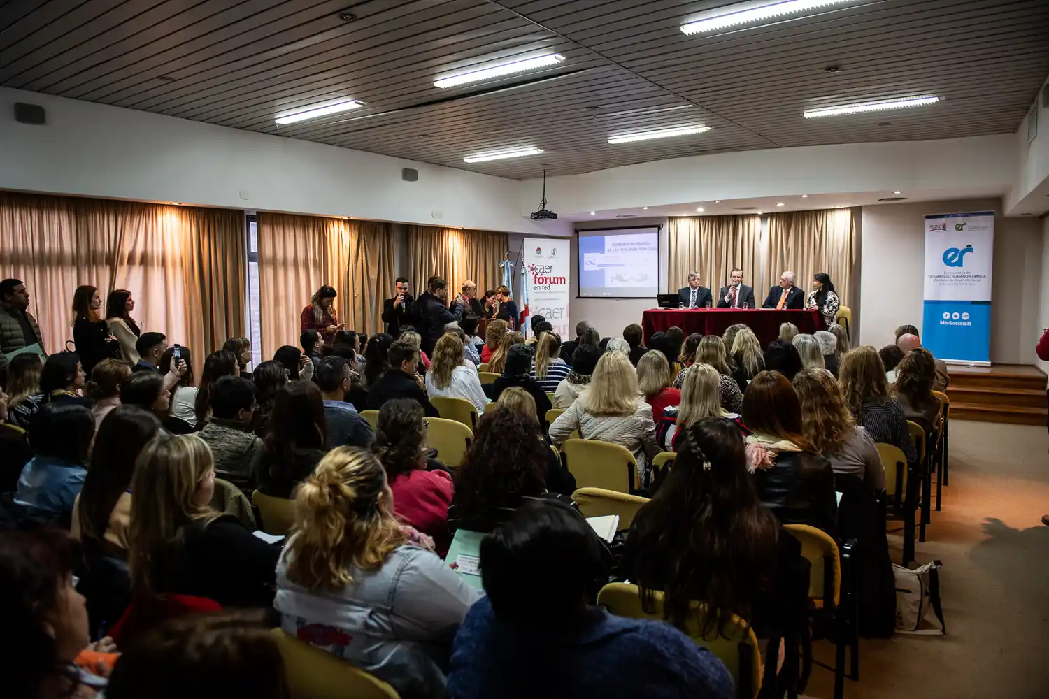 Se desarrolló en Paraná un seminario que puso el eje sobre los derechos de la vejez