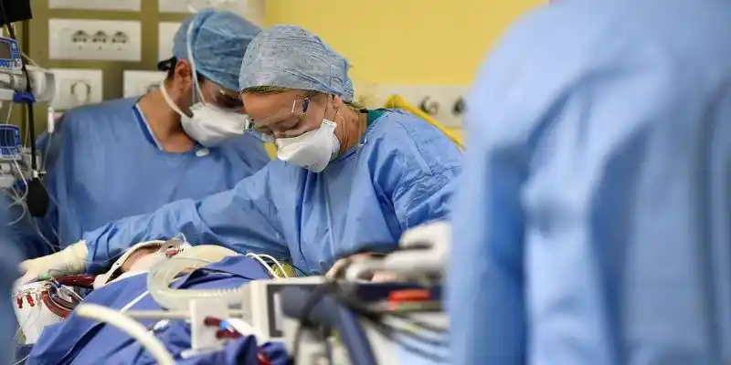 GRAVES secuelas del COVID-19 en pacientes recuperados, advierte la OMS