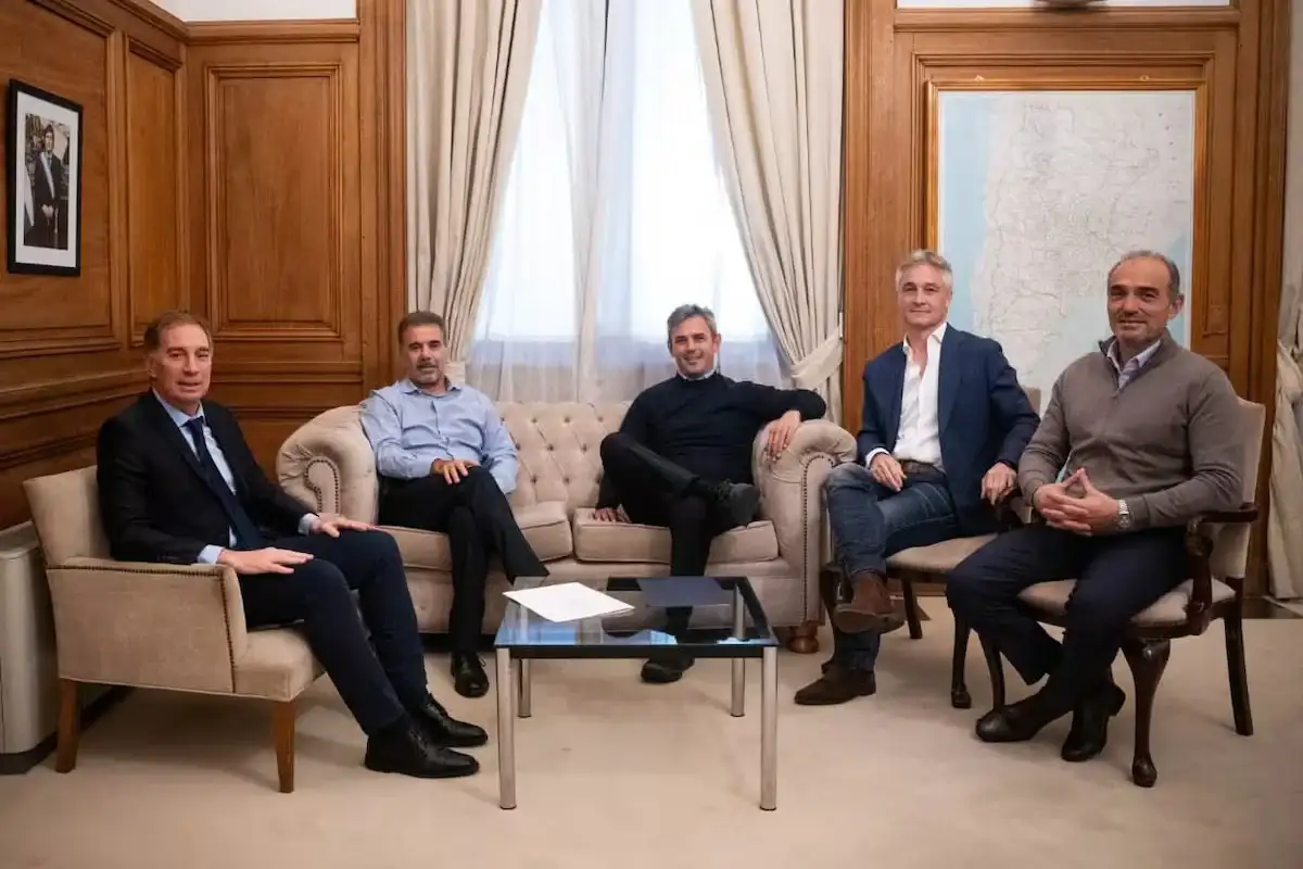 LLA y PRO volvieron a reunirse para negociar una alianza electoral de cara a 2027