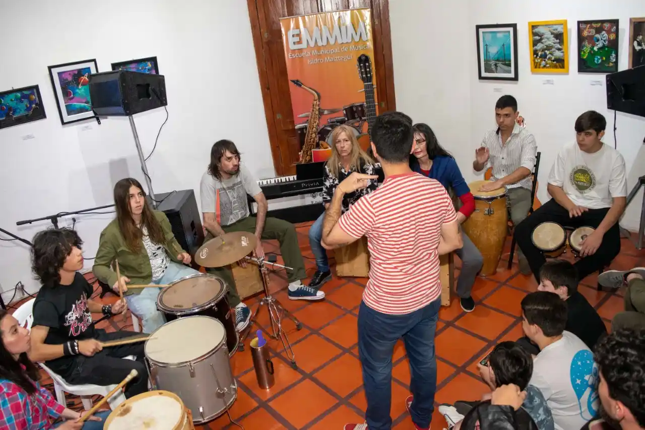 Se realizaron las muestras anuales en la EMMIM