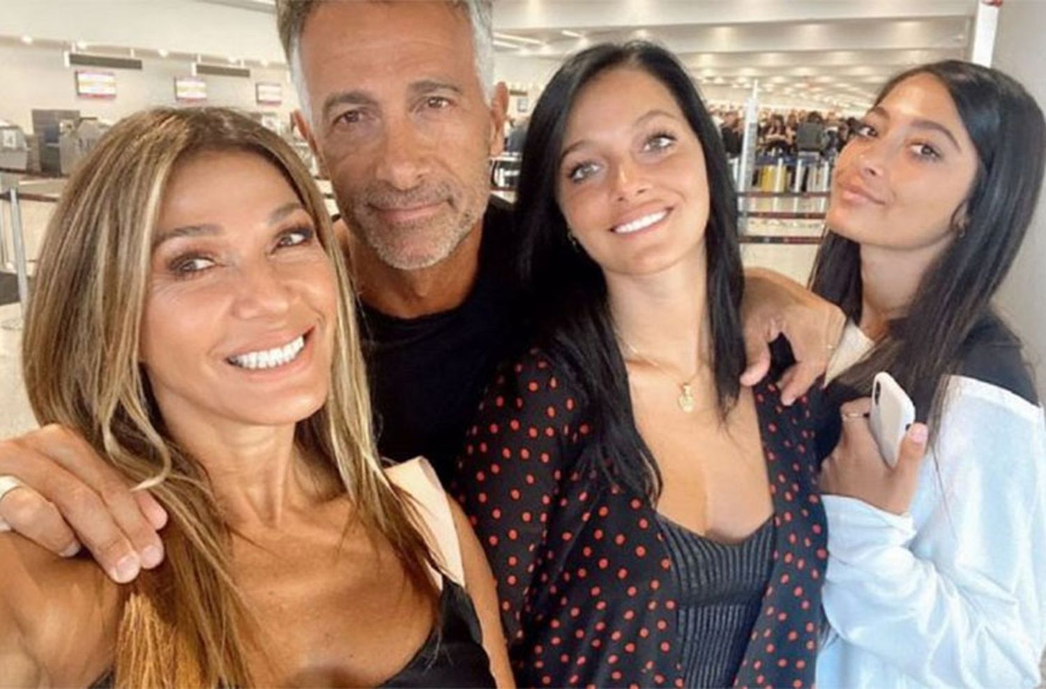 Oriana Sabatini regresó a la Argentina sin decirle a nadie: el emotivo reencuentro con Catherine Fulop