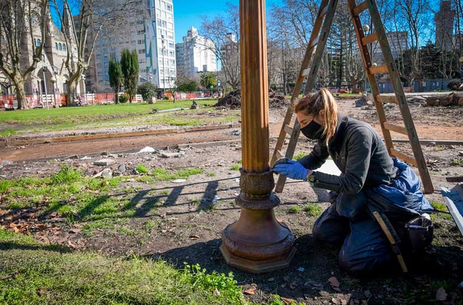 El Municipio avanza en la restauración de la plaza San Martín