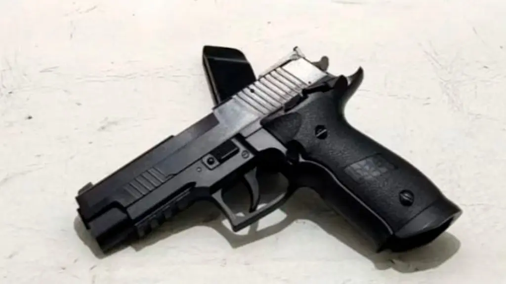 Dos adolescentes de 14 y 15 años fueron detenidos tras intentar asaltar a una jubilada con una pistola de utilería