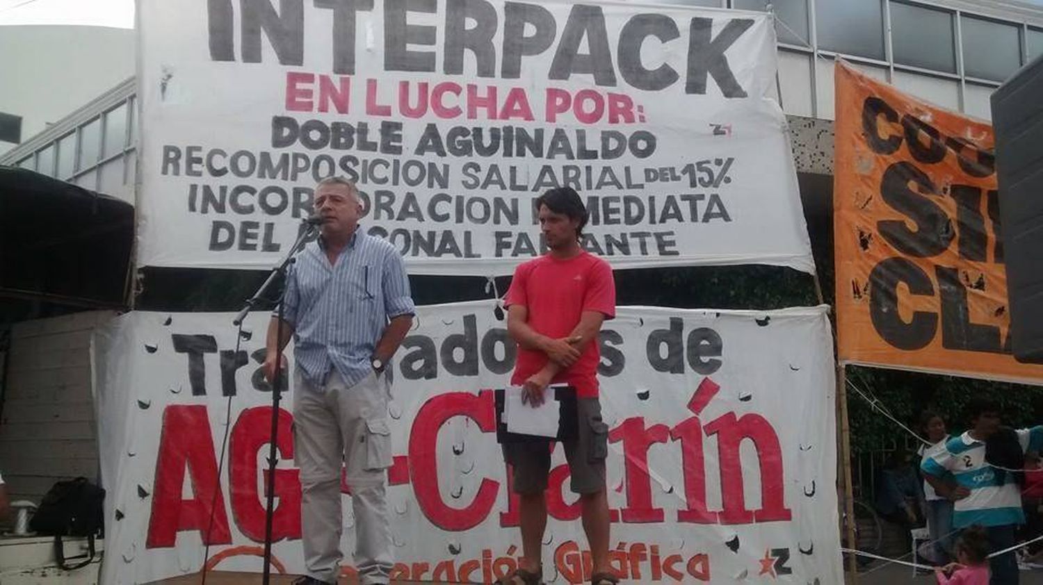 Trabajadores de Interpack cortan rotonda de San Justo en reclamo de aumentos