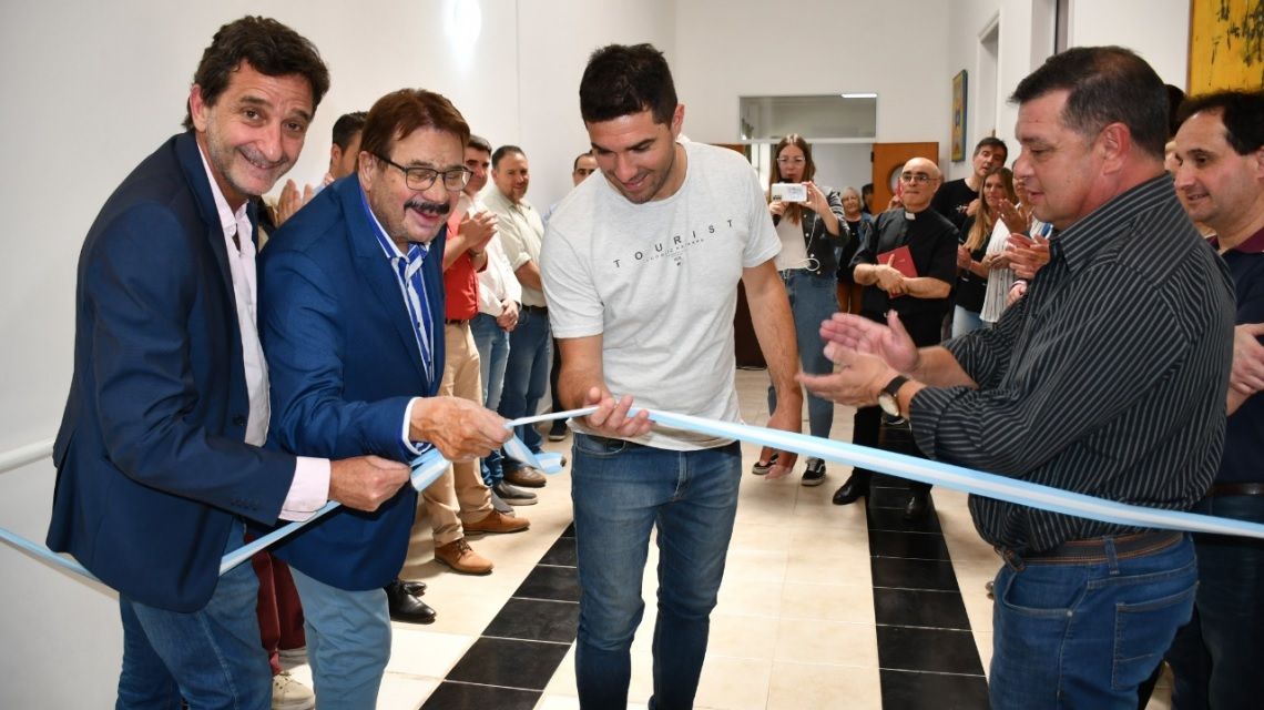 La Provincia inauguró una nueva Sala de Pediatría en el Hospital San Carlos de Casilda