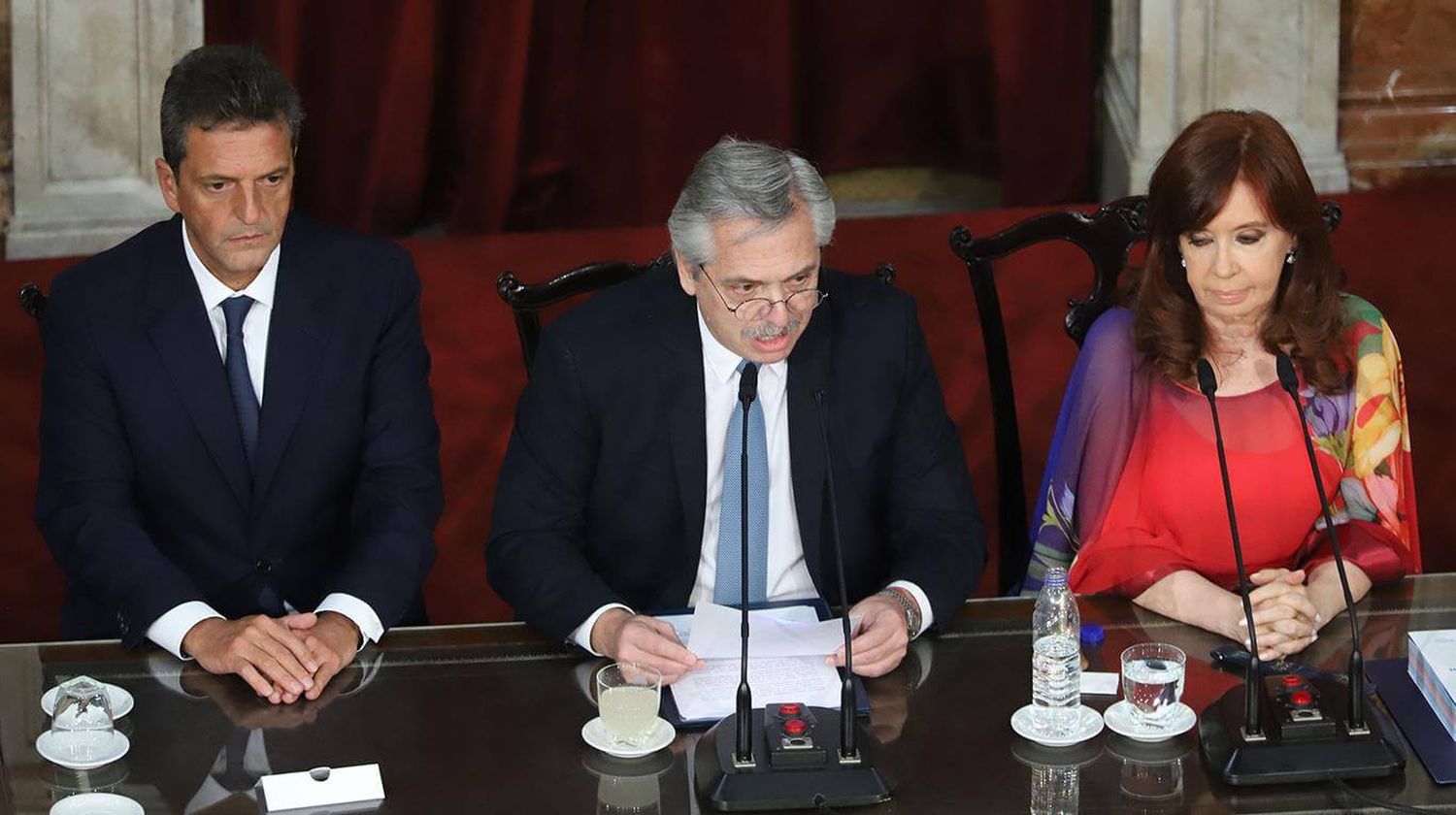 Alberto Fernández brinda su discurso de apertura del período de sesiones del Congreso
