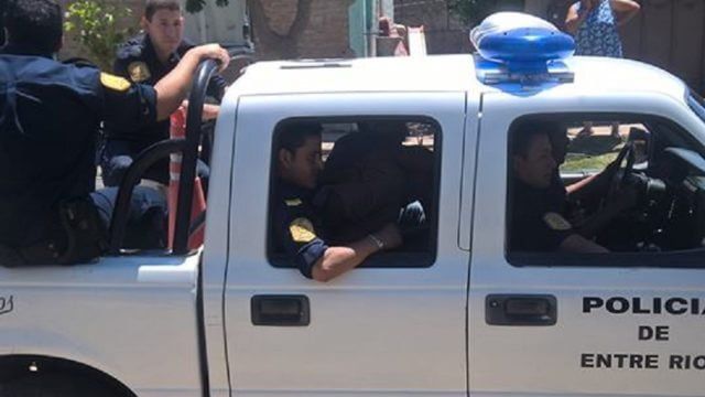 Un hombre apuñaló a su ex mujer mientras dormía