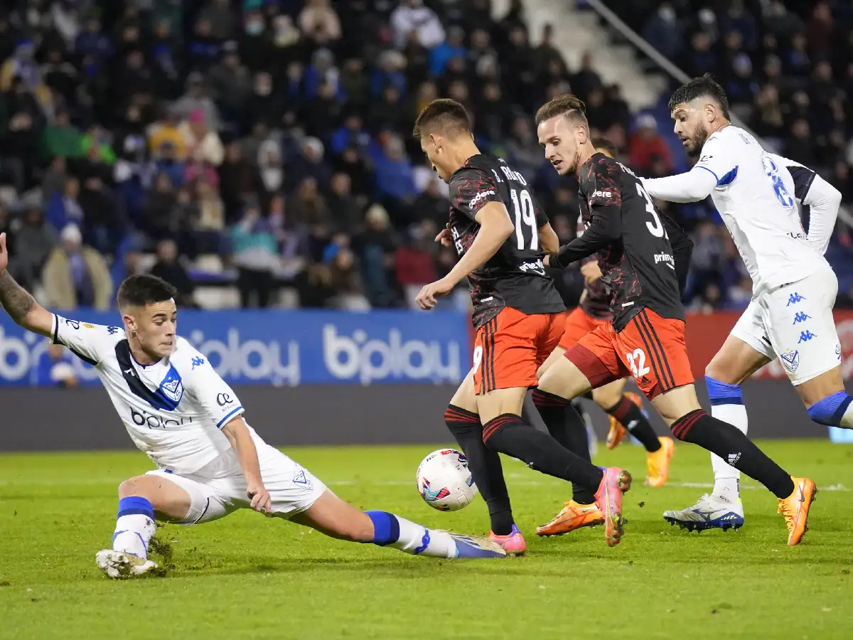Vibrante empate entre Vélez y River