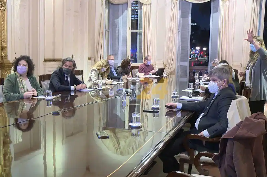 El Gobierno se reunió con expertos para analizar la situación sanitaria y preparan nuevo DNU