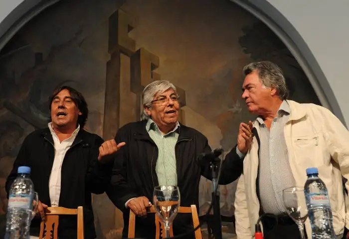Moyano analiza con Micheli y Barrionuevo si cancelan el paro