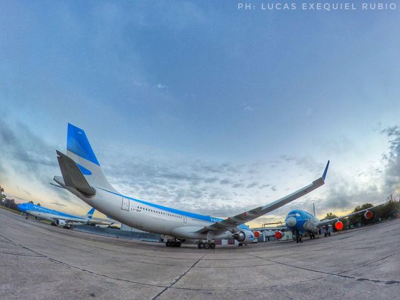 Aerolíneas Argentinas extiende las cancelaciones y agrega Nueva York y Madrid