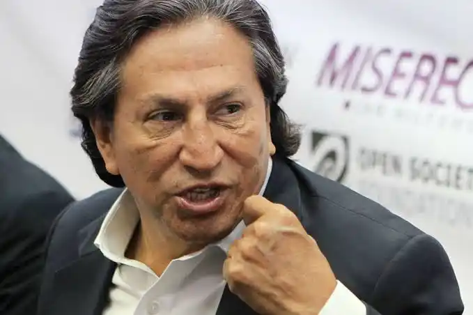 Alejandro Toledo se entregó a la Justicia de Estados Unidos