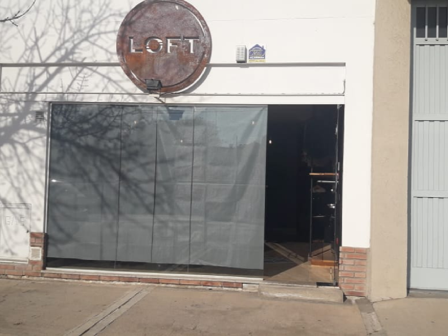 Los “rompepuertas” volvieron a actuar: ahora en una tienda de ropa 