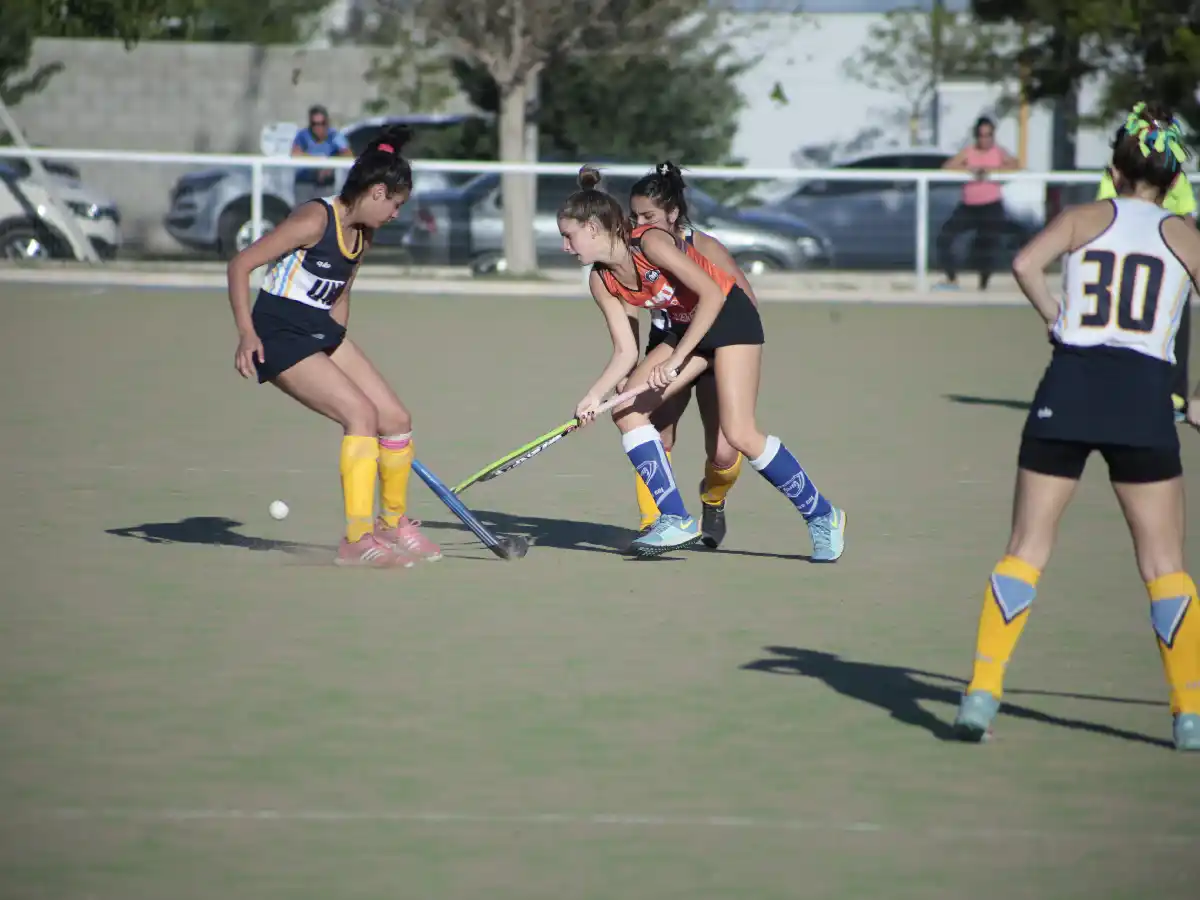 Antártida igualó frente a la UNC