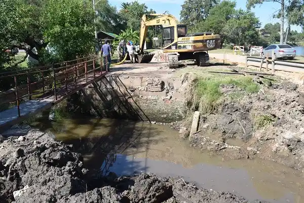 Camino de la Costa: Avanzan a buen ritmo los trabajos en el puente 
