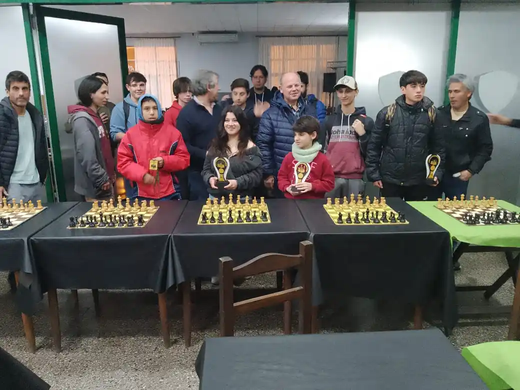 Algunos de los premiados en Talleres.