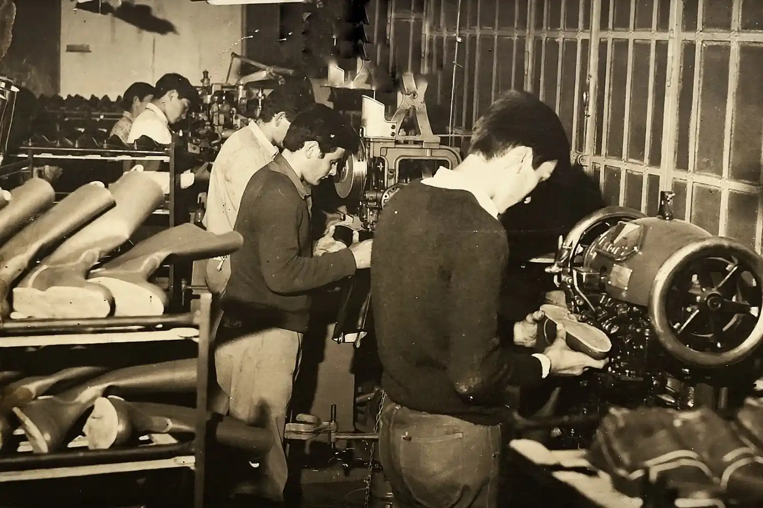 La fábrica de calzado que pisó fuerte en Tandil y llegó a confeccionar 300 pares de botas por día