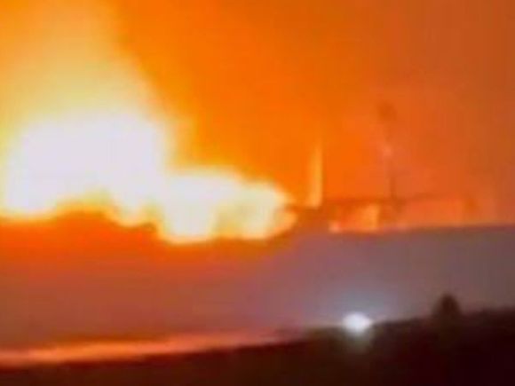 India ataca base en Pakistán; al menos un C-130 Hércules resulta dañado