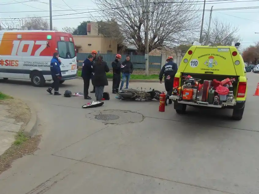 Violento siniestro con una mujer herida.