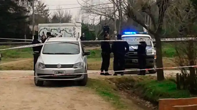 Tenía prohibido acercarse, la cruzó en la calle y la mató