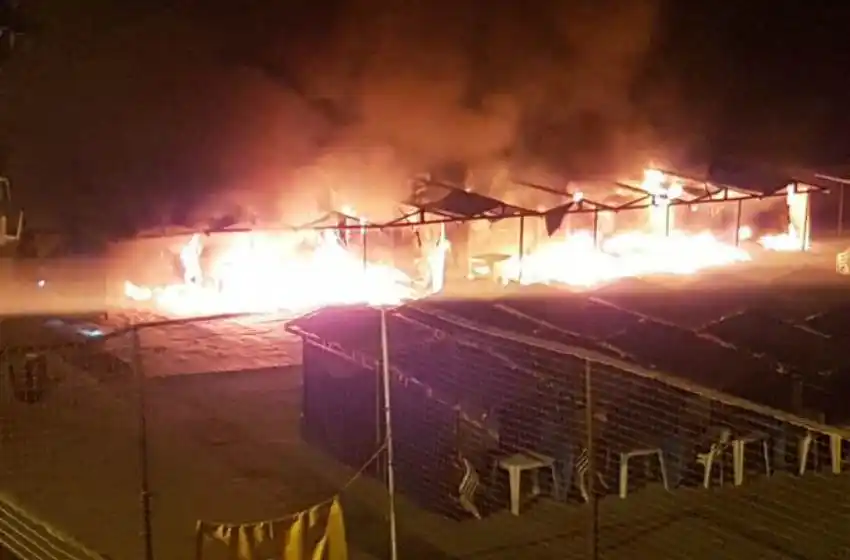 Incendiaron 18 carpas del balneario Perla Norte