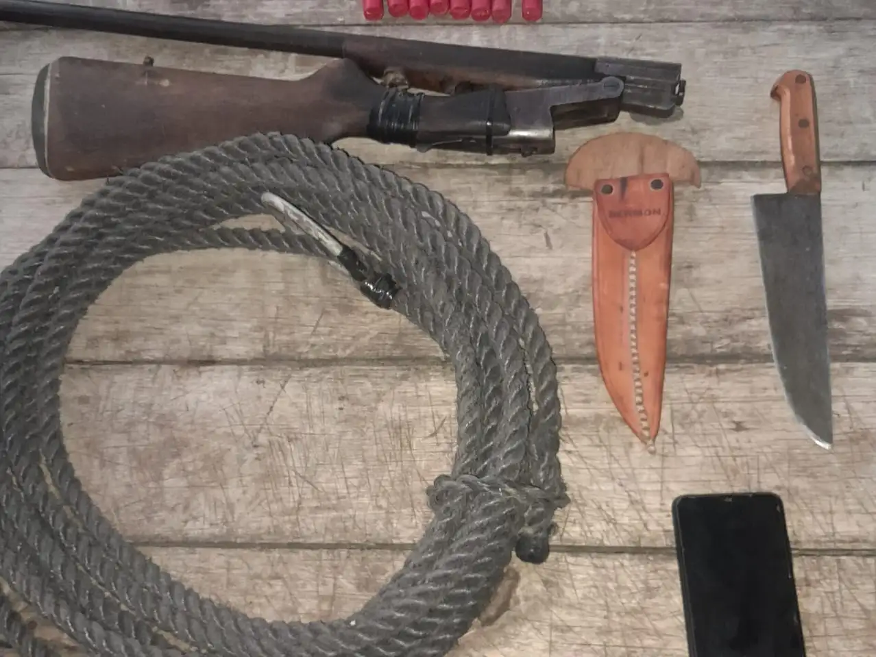 Allanamiento en Diamante por causa de amenazas calificadas culmina con secuestro de armas y elementos de interés
