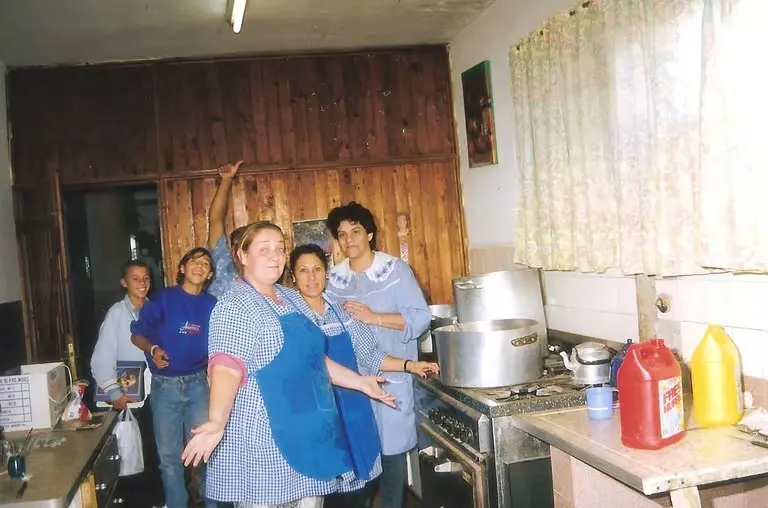 Qué se desayuna y almuerza en una escuela bonaerense