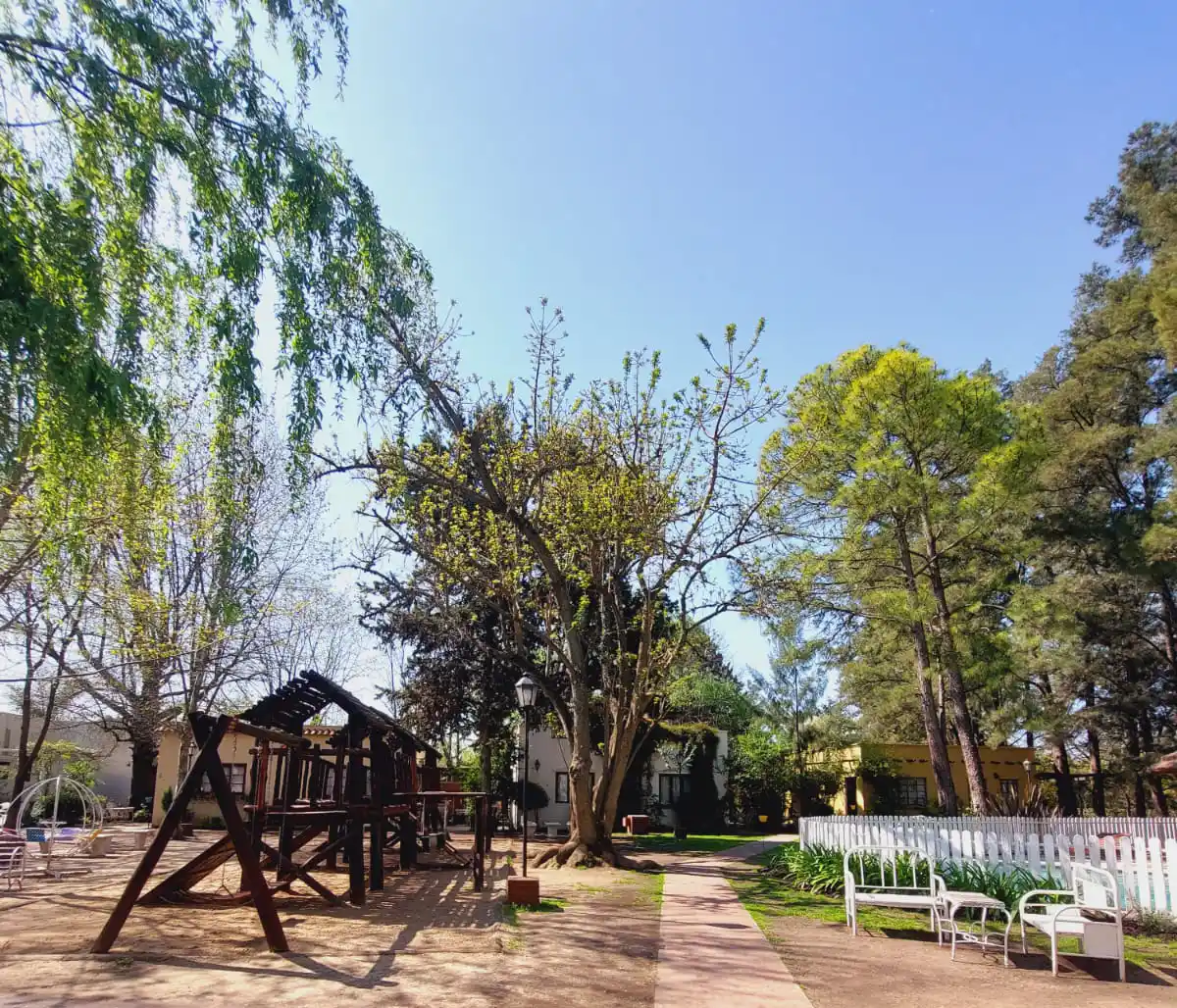 Pueblos bonaerenses con un encanto especial para disfrutar en primavera