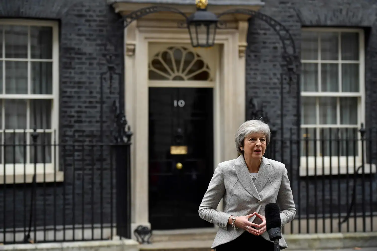 May defendió el acuerdo con la Unión Europea y prometió proteger “la soberanía británica”