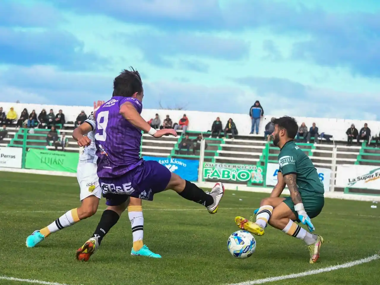 Santamarina viene de empatar en Rawson. (Foto de prensa de Germinal).