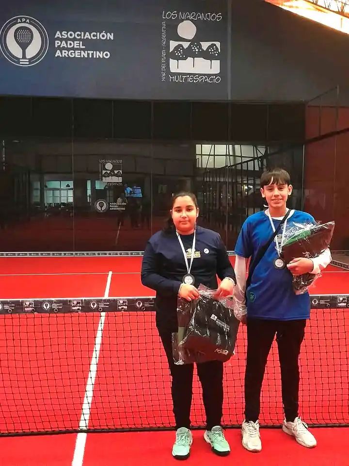 Alan Curuchet y Morena Yalul, campeones provinciales de pádel y clasificados al Torneo Nacional