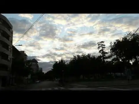 Comienzo de semana con un cielo parcialmente nublado