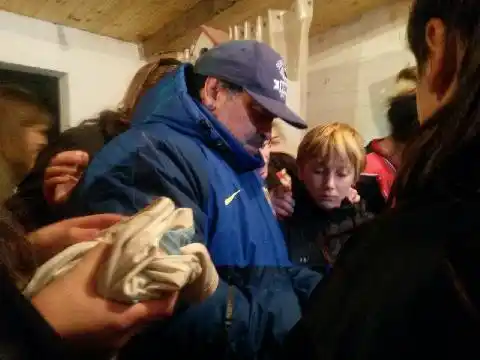 Maradona revolucionó Luján: Fue a ver jugar a su novia Rocío Oliva 