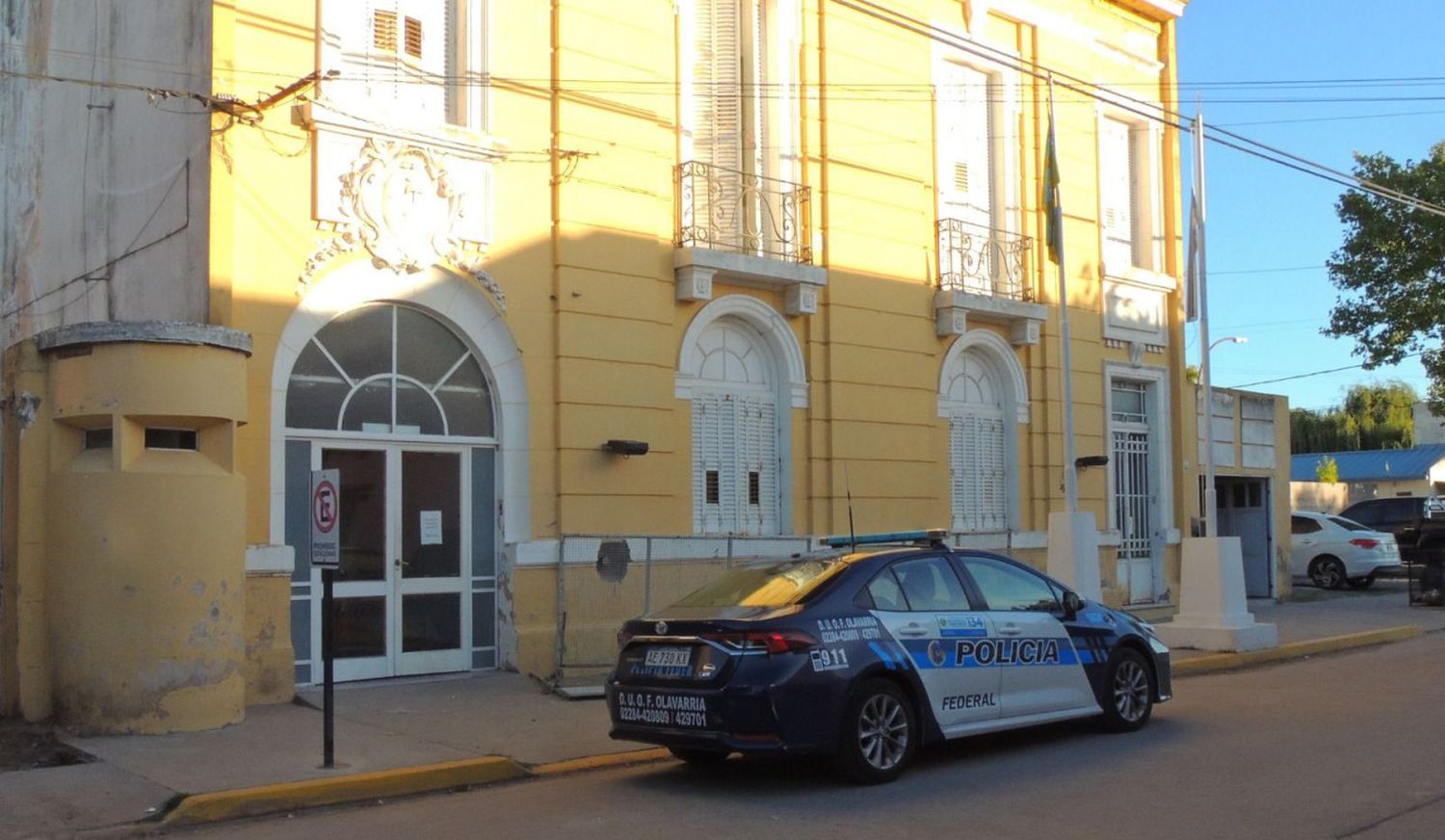 General La Madrid: La Federal allanó domicilios de policías bonaerenses tras la muerte de un preso en una comisaría 