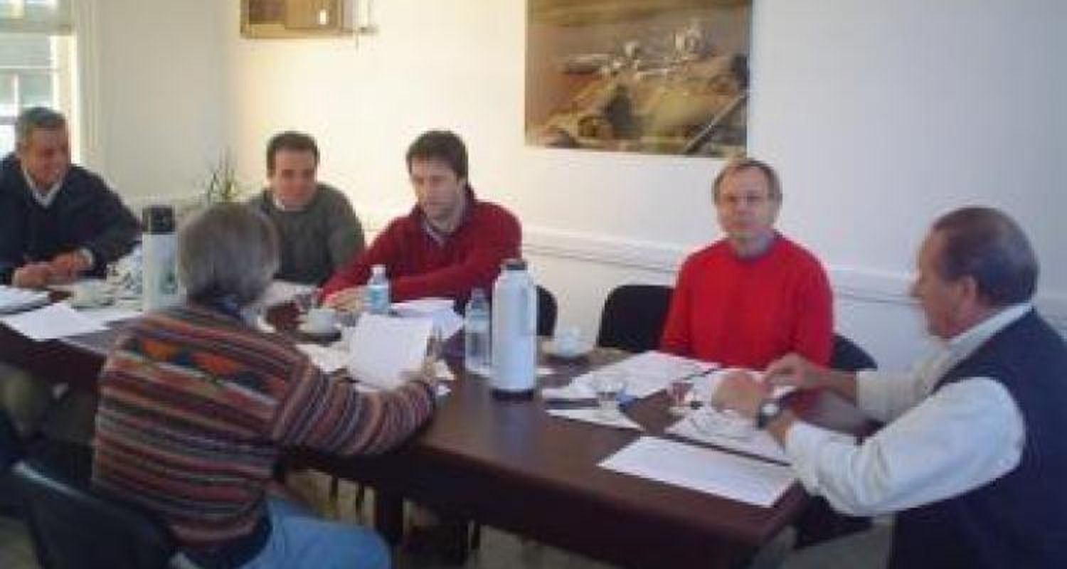 Armarán una licitación para los muelles 1 y 2